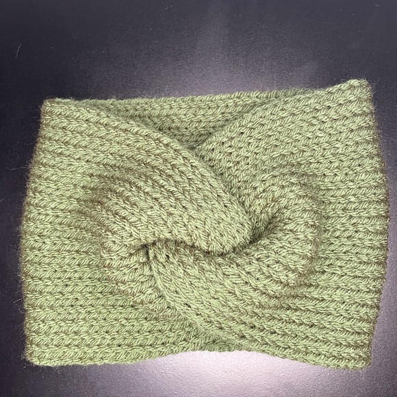 Messy bun ear warmers - Picture 7 of 9